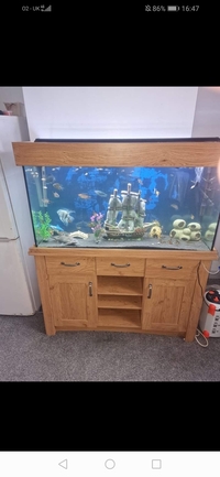 Aqua one fish tank